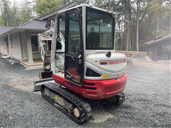 2021 Takeuchi TB235-2CRA 4984